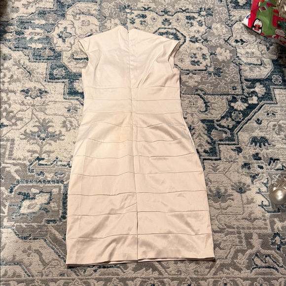 Dressbarn Cream Cap Sleeve Midi Dress - Picture 2 of 2